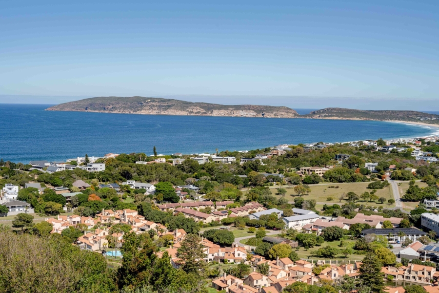 5 Bedroom Property for Sale in Signal Hill Western Cape